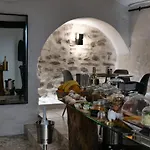Мини-отель Boutique U Rolanda, Mikulasske Namesti 3*