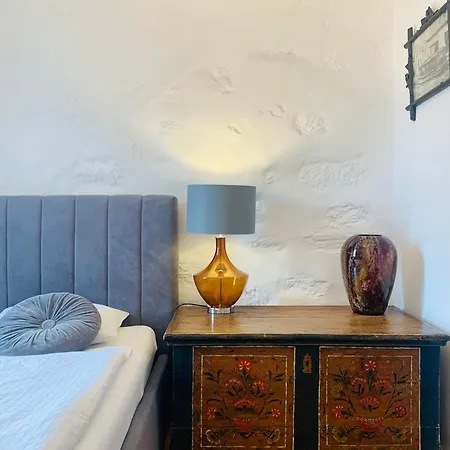 Boutique U Rolanda, Mikulasske Namesti Znojmo