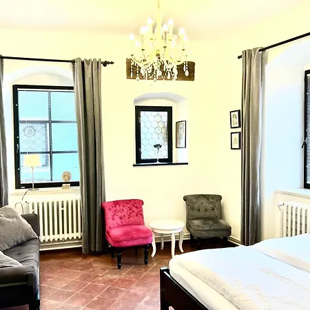 Boutique U Rolanda, Mikulasske Namesti Zajazd Znojmo