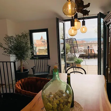 Boutique U Rolanda, Mikulasske Namesti Zajazd