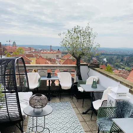 Inn Boutique U Rolanda, Mikulasske Namesti 3*