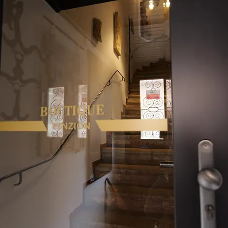 Boutique U Rolanda, Mikulasske Namesti 3* Znojmo