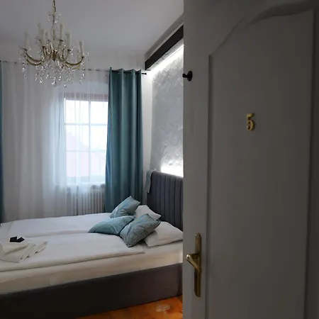 Inn Boutique U Rolanda, Mikulasske Namesti Znojmo