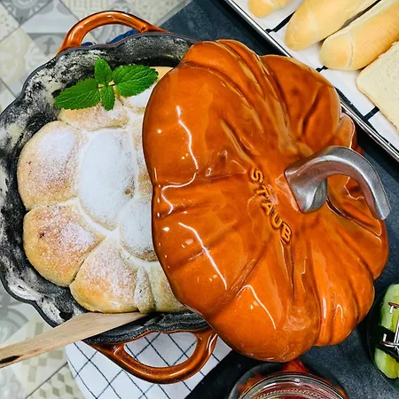 Πανδοχείο Boutique U Rolanda, Mikulasske Namesti 3*
