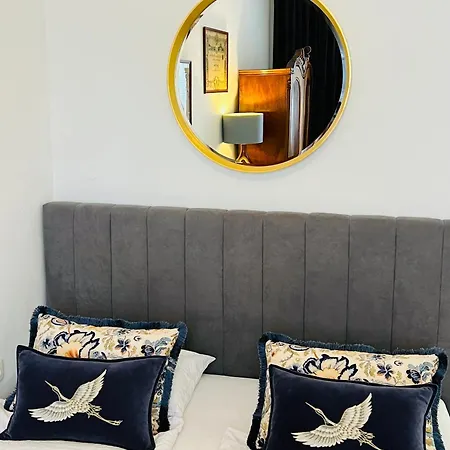 Boutique U Rolanda, Mikulasske Namesti Πανδοχείο